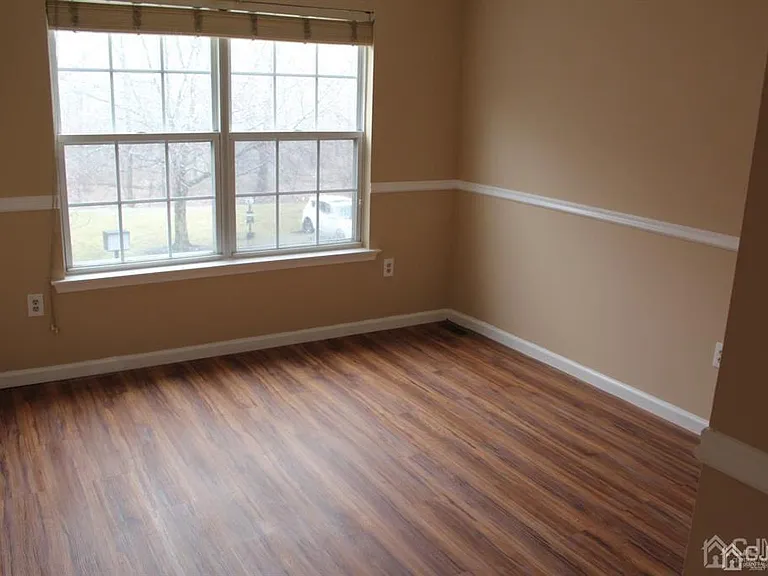 240 Hidden Woods Ct — Photo 24