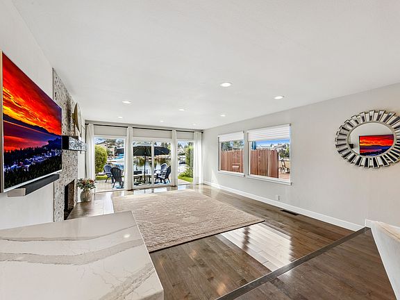5th image of 464 Christie Dr