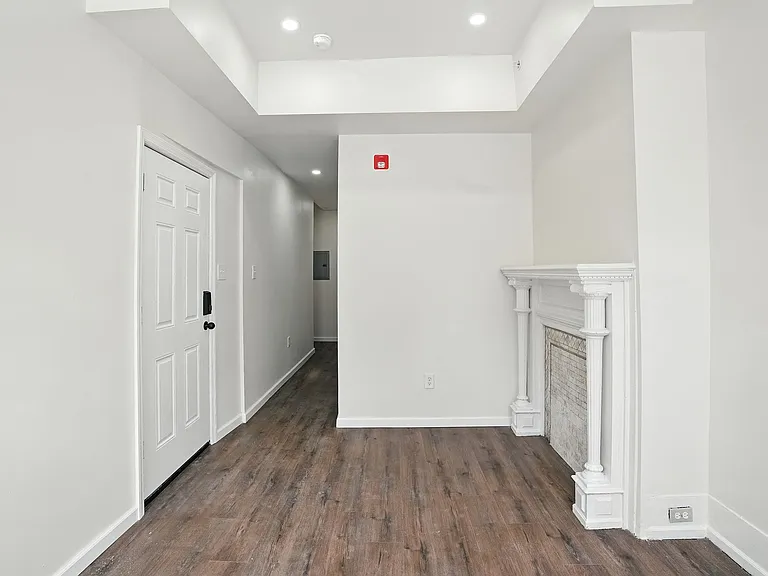 905 W Susquehanna Ave #A — Photo 2