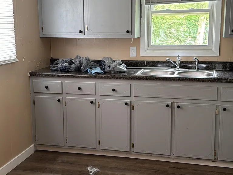 134 Hilltop St — Photo 5