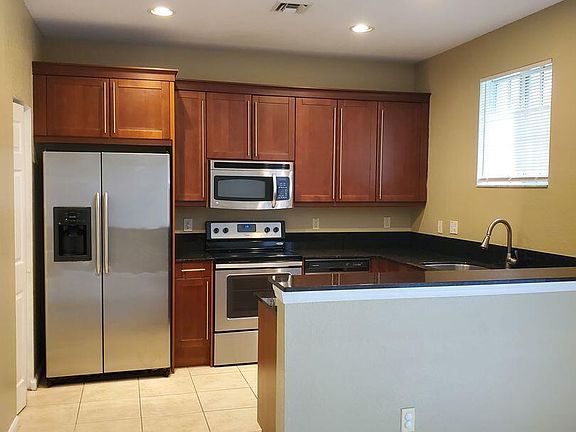 4th image of 5114 NW 30th Ln #5114