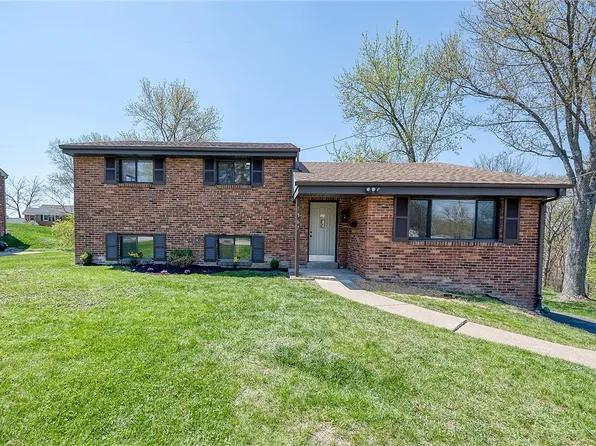 1367 Foxwood Dr, Monroeville, PA 15146