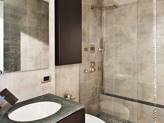 3rd image of 160 7th Ave #416