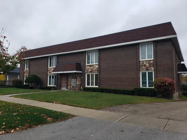 4312 Douglas Rd, Downers Grove, IL 60515