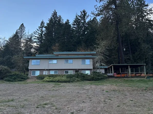 128 Lee Ave #1-8, Glide, OR 97443