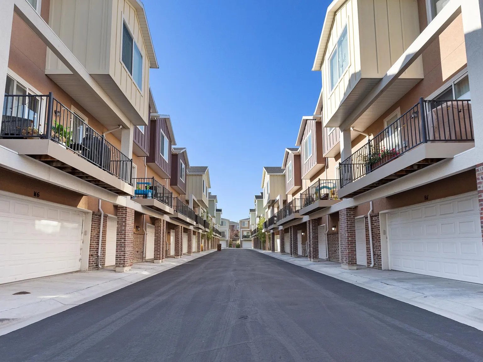 South Ridge Townhomes — Photo 4