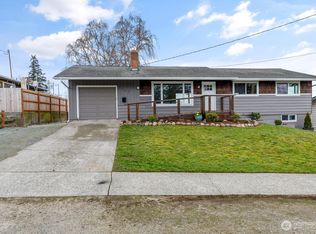 1543 NE 3rd Ave, Oak Harbor, WA