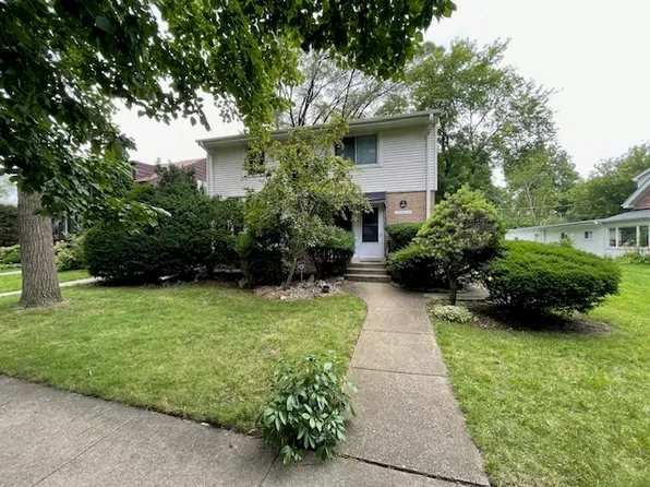 8648 Hamlin Ave, Skokie, IL 60076
