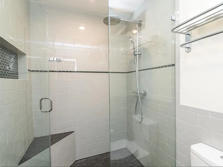 5235 Blossom St — Photo 15