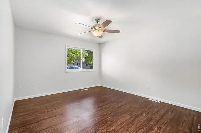 5434 Fossil Ct N — Photo 20