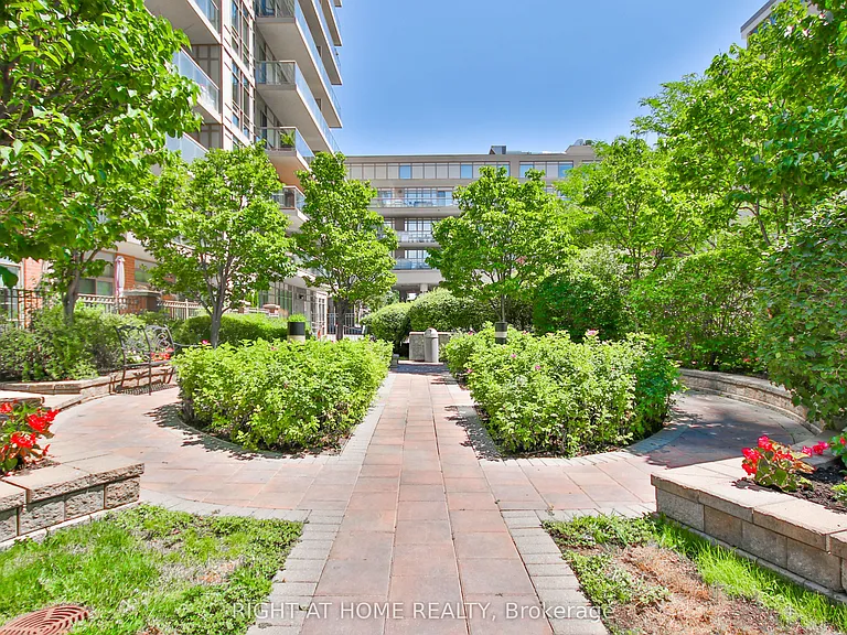 900 Mount Pleasant Rd #411 — Photo 14