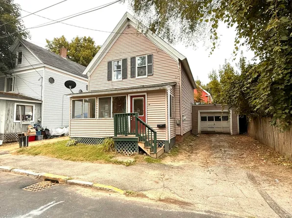 16 Rangeley Place, Rumford, ME 04276