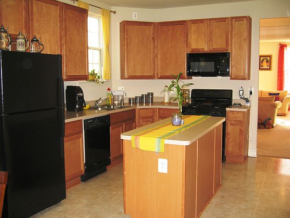 5th image of 711 Garden View Way