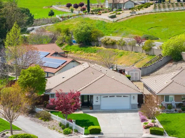 318 Glen Eagle Court, Vacaville, CA 95688
