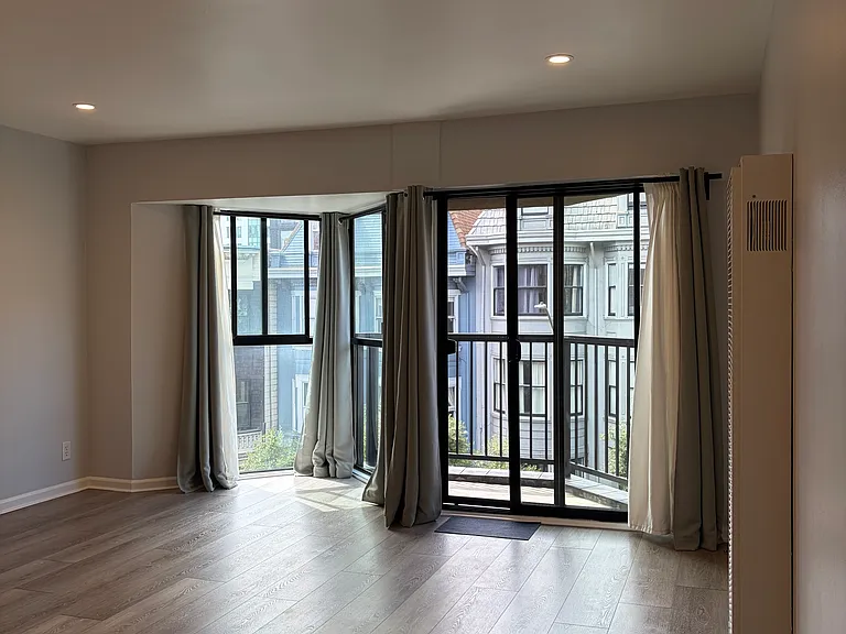 1817 California St #208 — Photo 8