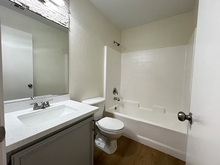 6303 Aztec Crossing Ct — Photo 8