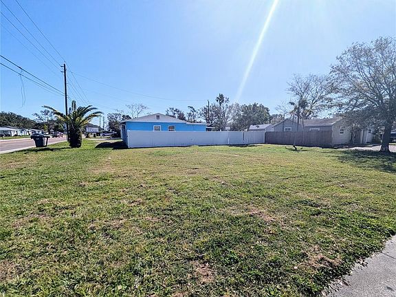 3rd image of 3990 54TH AVENUE N LOT 1