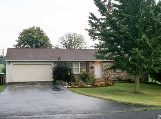 913 Petersburg Rd, Carlisle, PA 17015