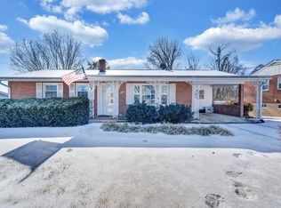 1120 Summit Ln NW, Roanoke, VA 24017