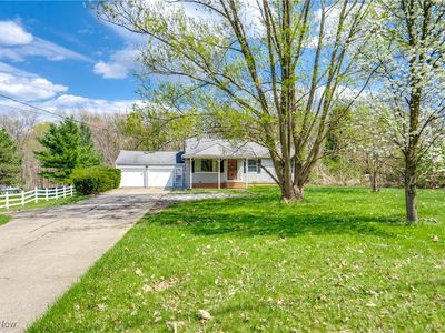 1893 Ridge Rd, Hinckley, OH, 44233