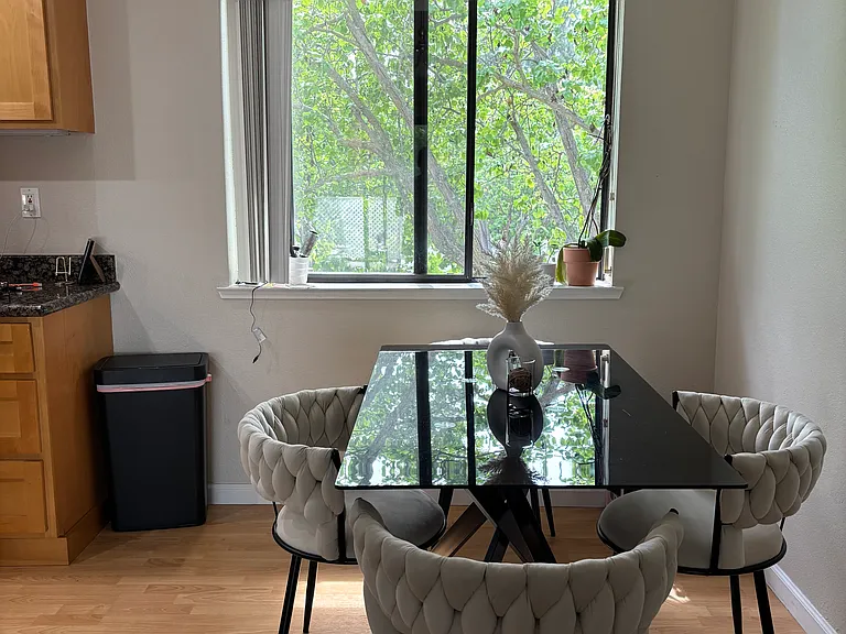 2827 Monument Blvd #2 — Photo 8