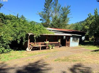 120 Golden Dr, Scottsburg, OR 97473