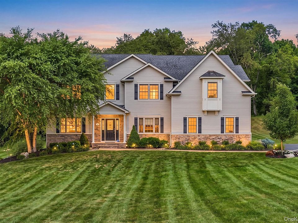 1st image of 16 Canterbury Lane