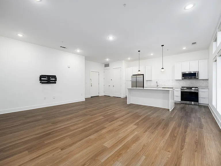 1329 4th Ave S #214 — Photo 17