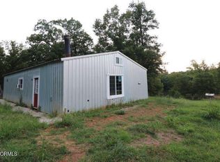 9942 Schrand Ln, Williamsburg, MO 63388