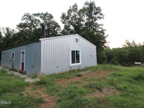 9942 Schrand Ln, Williamsburg, MO 63388