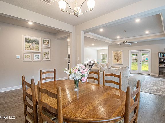 5th image of 5351 Fairbury Way