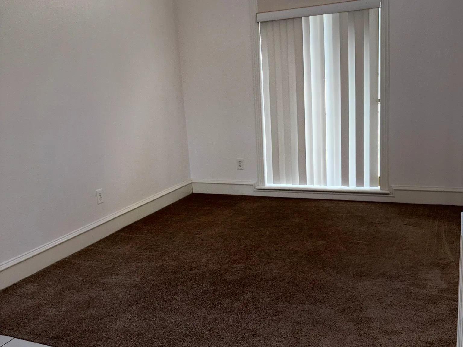 1513 Meadow Court — Photo 2