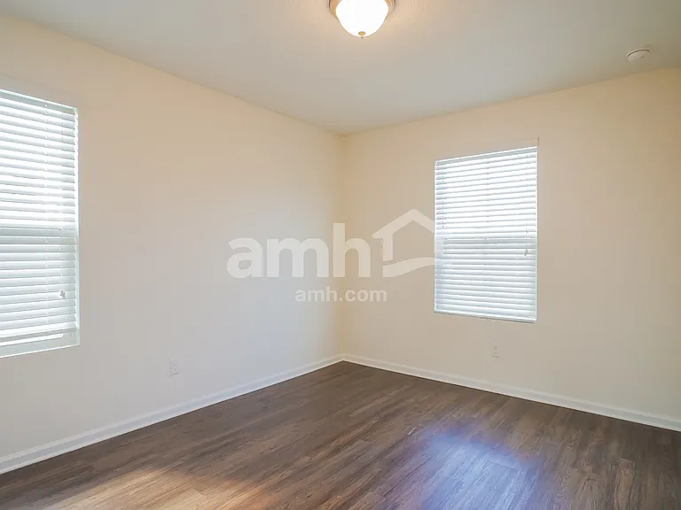 212 W Jayce Way — Photo 18