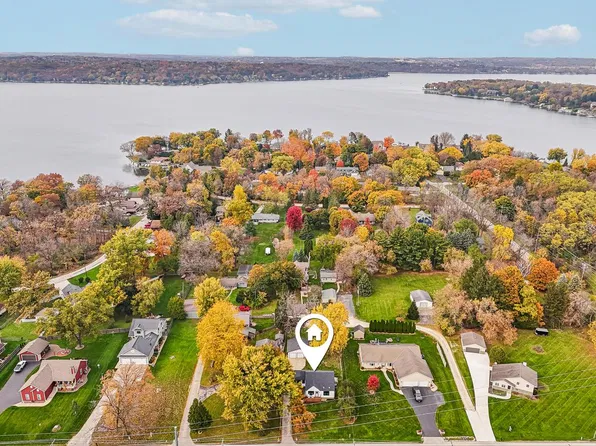 N20W28318 Oakton ROAD, Pewaukee, WI 53072