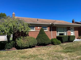 28900 Minton St N, Livonia, MI 48150