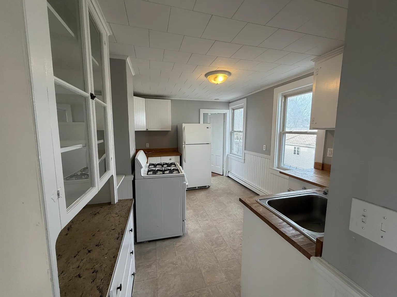 2 bed, 800 sqft, $2,200 — Photo 4