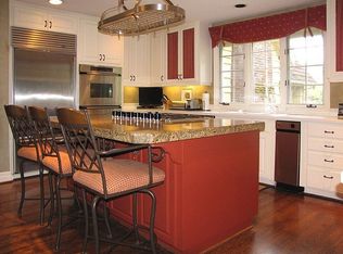 4011 W Bay Rd, Lake Oswego, OR 97035