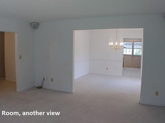 5th image of 6401 Deerings Ln