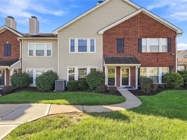 11603 Tomahawk Creek Pkwy APT G, Leawood, KS 66211