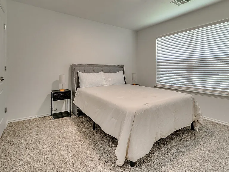 8509 SW 49th Cir — Photo 31