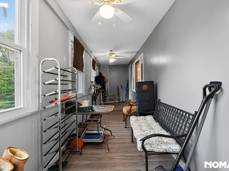 38 Prescott St — Photo 10
