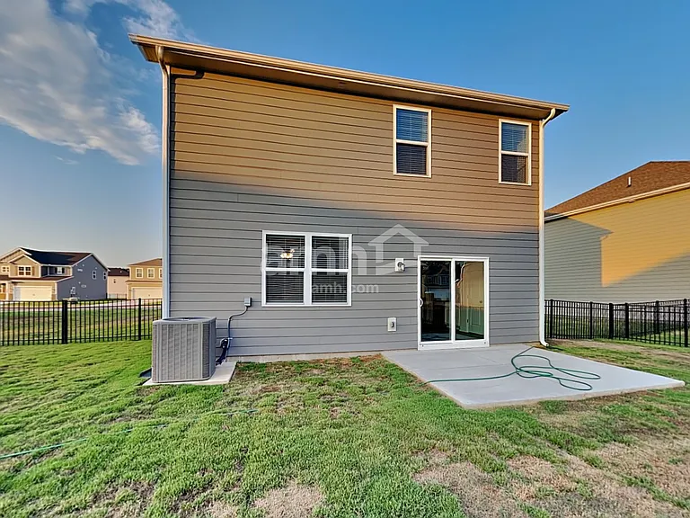 5231 Valor Dr — Photo 30