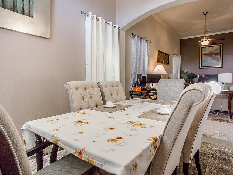 145 Pincea Pl — Photo 3