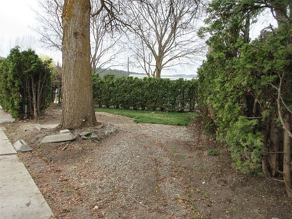 3rd image of 415 Commonwealth Rd #75