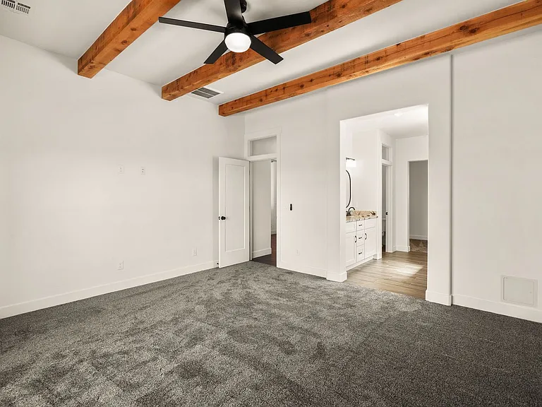 4025 Boardwalk Rd — Photo 25