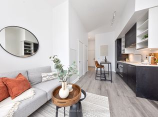 20 Edward St #402, Toronto, ON M5G 0C5