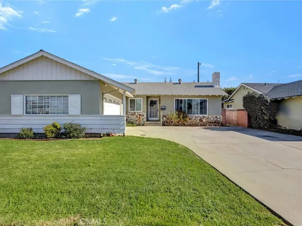 415 N Wayfield St, Orange, CA 92867