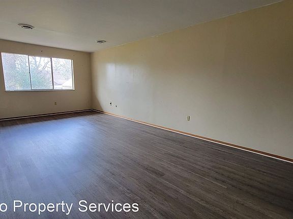 5th image of 426 Haskins Ave #10