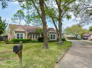 2443 Eaglerock Dr, Houston, TX 77080