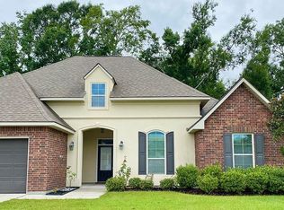 28527 Grand Turk Dr, Denham Springs, LA 70726